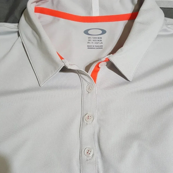 OAKLEY | Gray Short Sleeve Golf Polo Medium - Picture 3 of 3